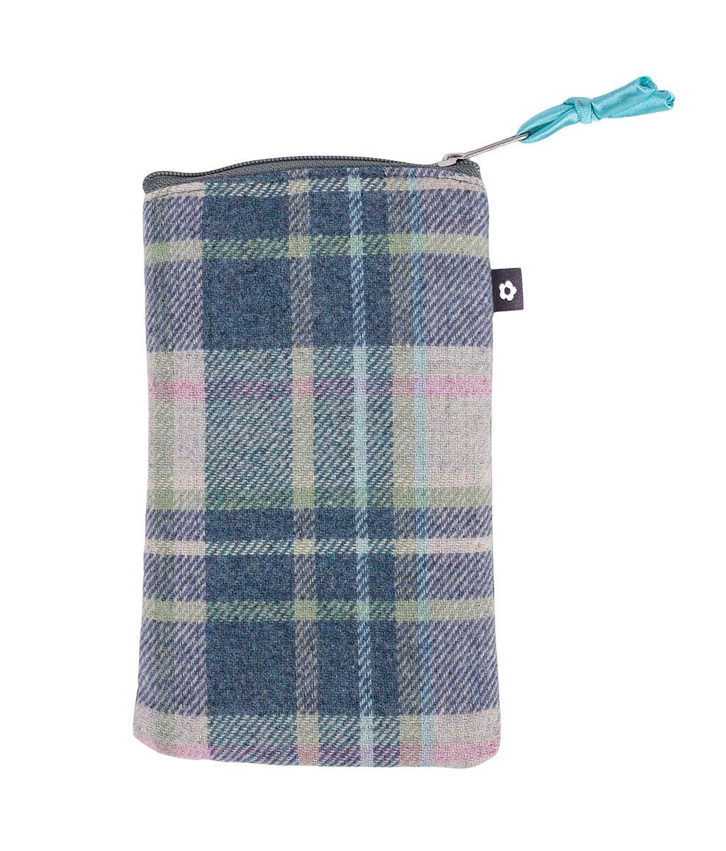 Earth Squared Meadow Tweed Sheep Glasses Casewith a sheep design on a white background
