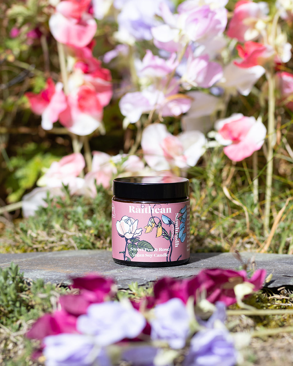 Ràithean Summer Candle - Sweet Pea & Rose