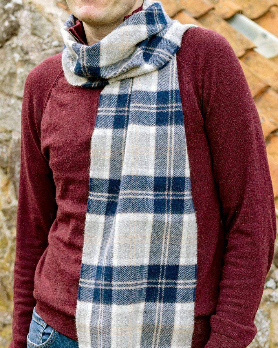 Bowhill Bannockbane Grey Lambswool Scarf