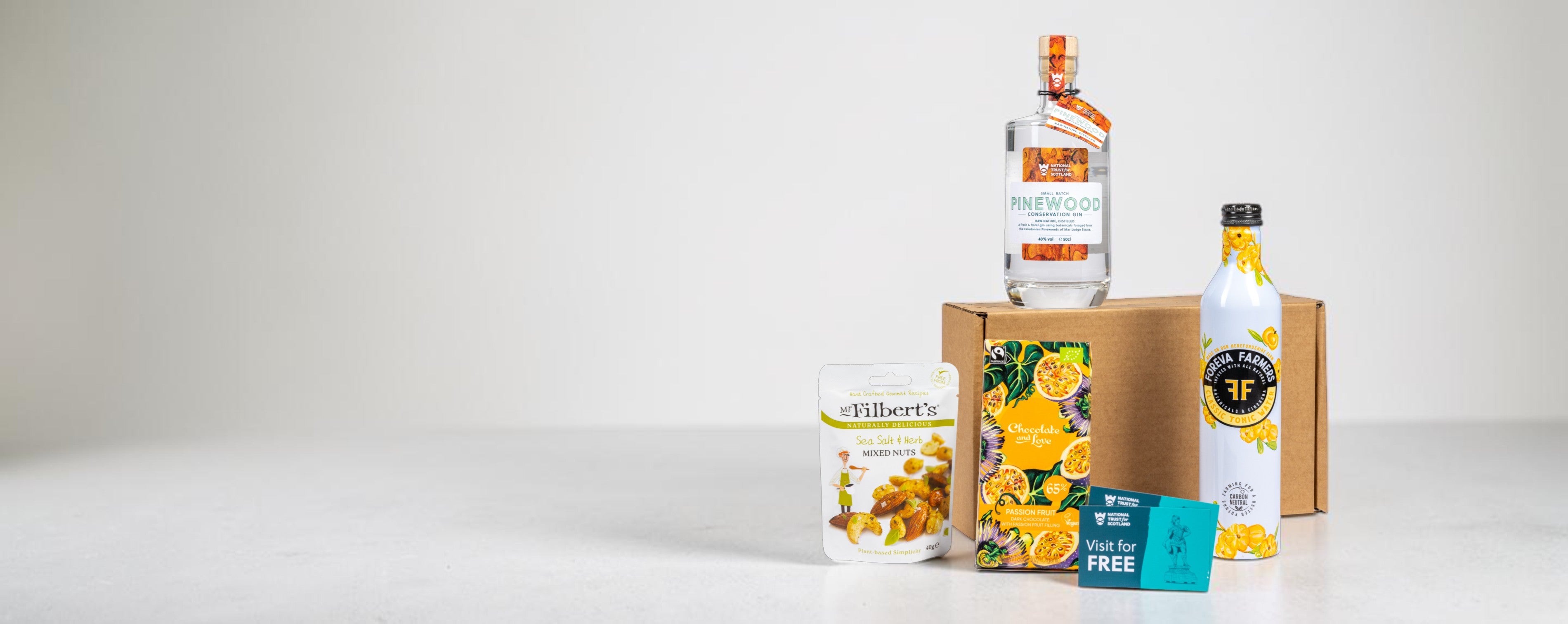 Pinewood Gin Gift Box